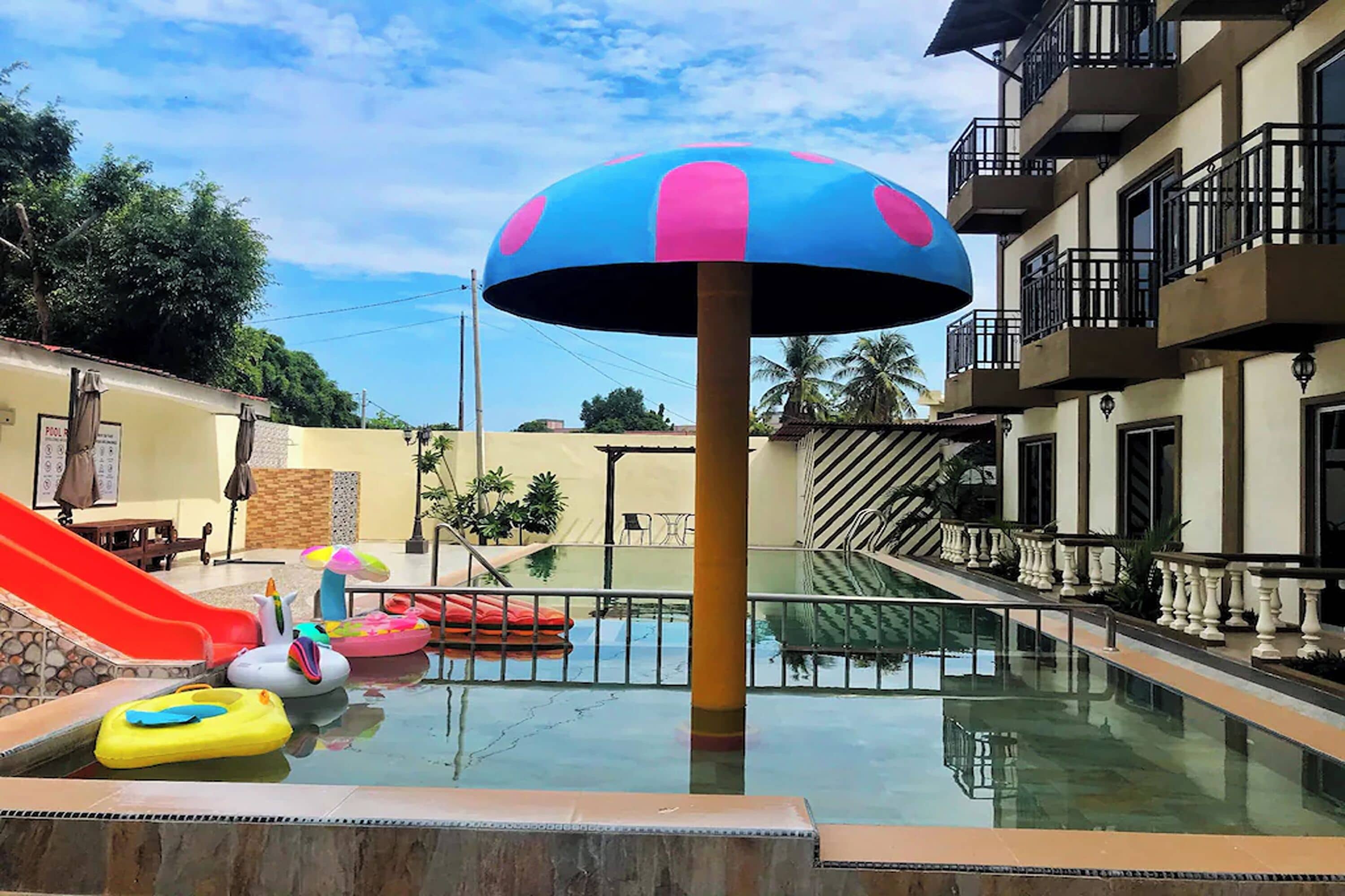 حمّام سباحة خارجي