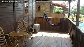 Traditional House | Balcony