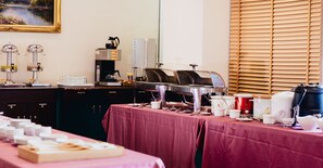 Free daily Taiwanese breakfast 