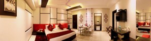 Room - Hotel Amrapali Grand (New Delhi)