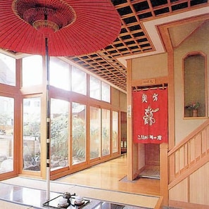 Hallway - Kawaichiya Ryokan (Nozawaonsen)