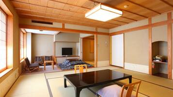 Deluxe Japanese-Style Room