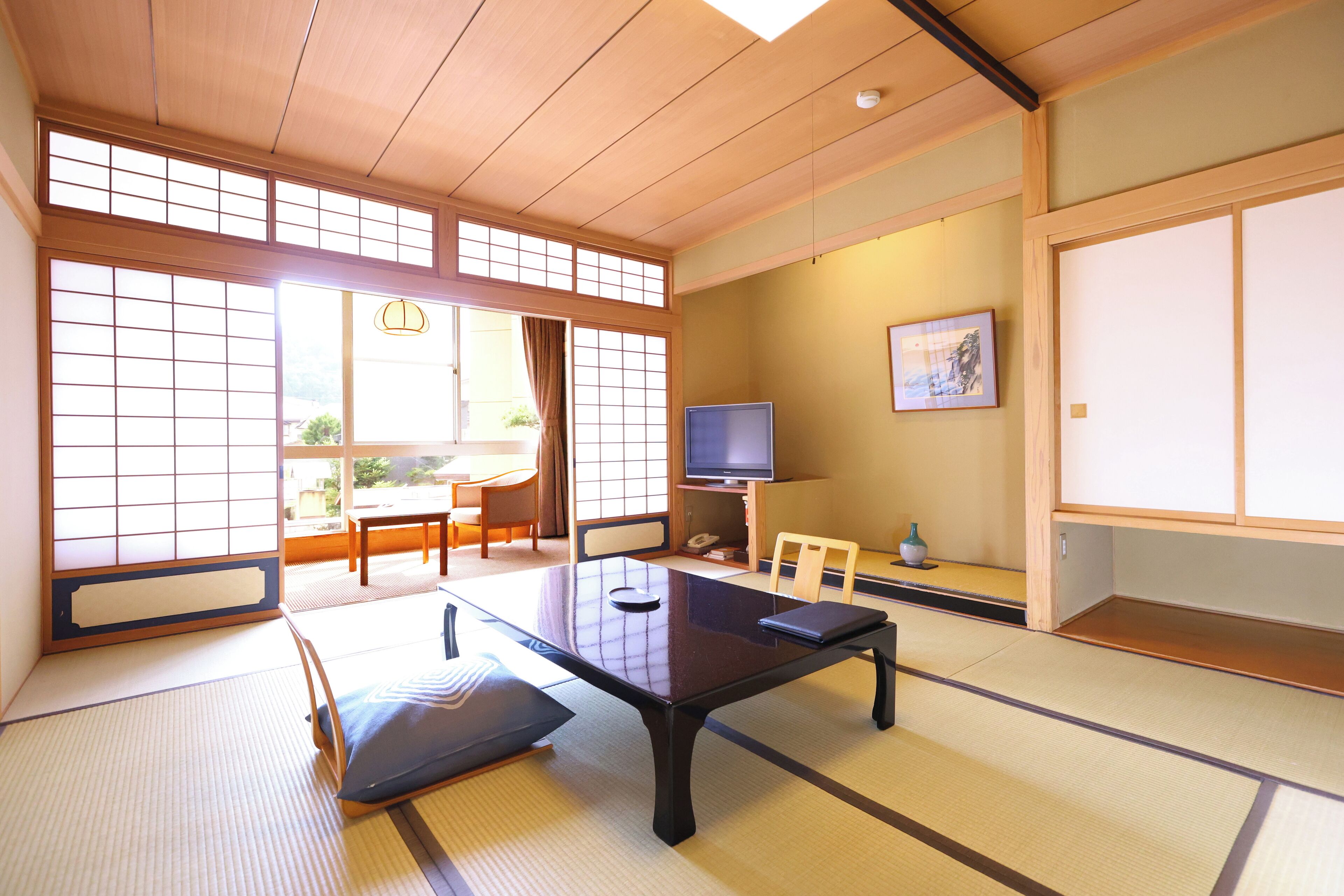 基本客房, 非吸煙房, 冰箱 | 迷你吧、客房內保險箱、遮光布/窗簾、免費無線上網