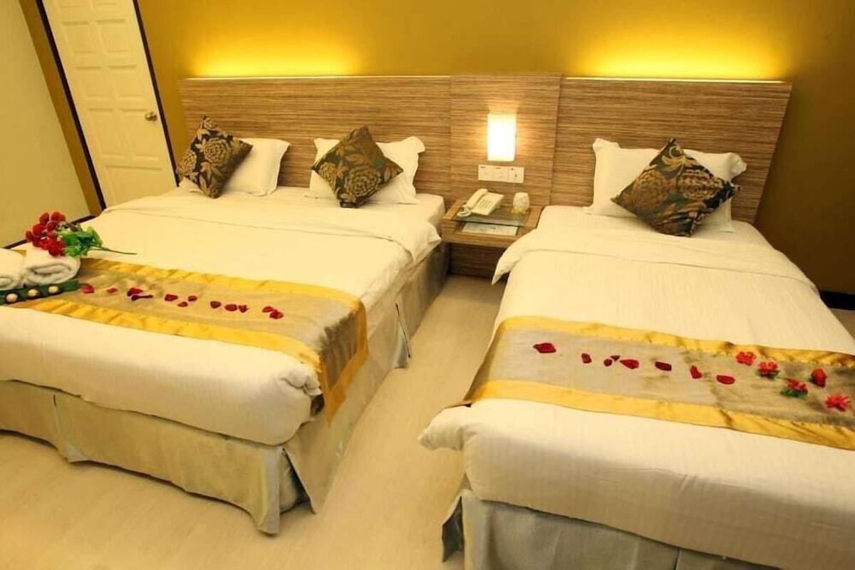 Chambre Deluxe, 2 lits jumeaux | Coffre-fort, bureau, lit d’appoint (supplément), accès au Wi-Fi (inclus)
