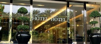 Uptown Imperial Hotel