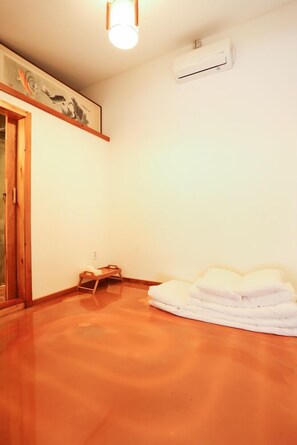 Habitación estándar doble (Children Not Allowed) | Ropa de cama de alta calidad y cortinas opacas