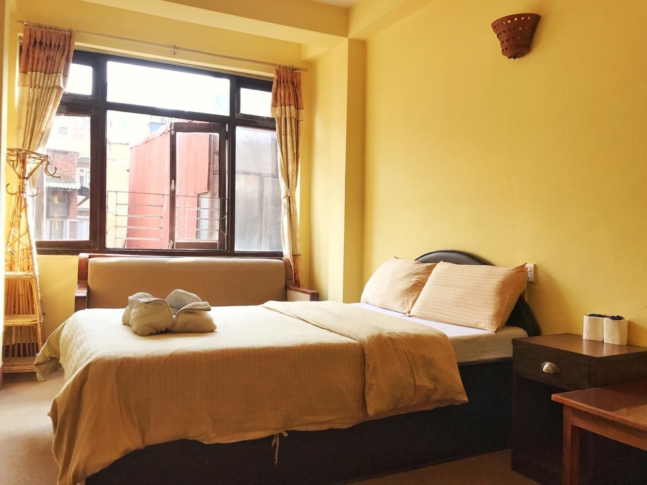 1 bedroom, in-room safe, desk, free wifi