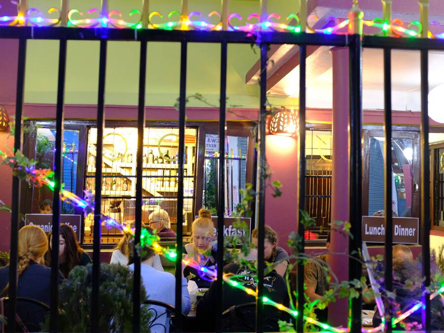 Desayuno inglés diario (USD 3.5 por persona)