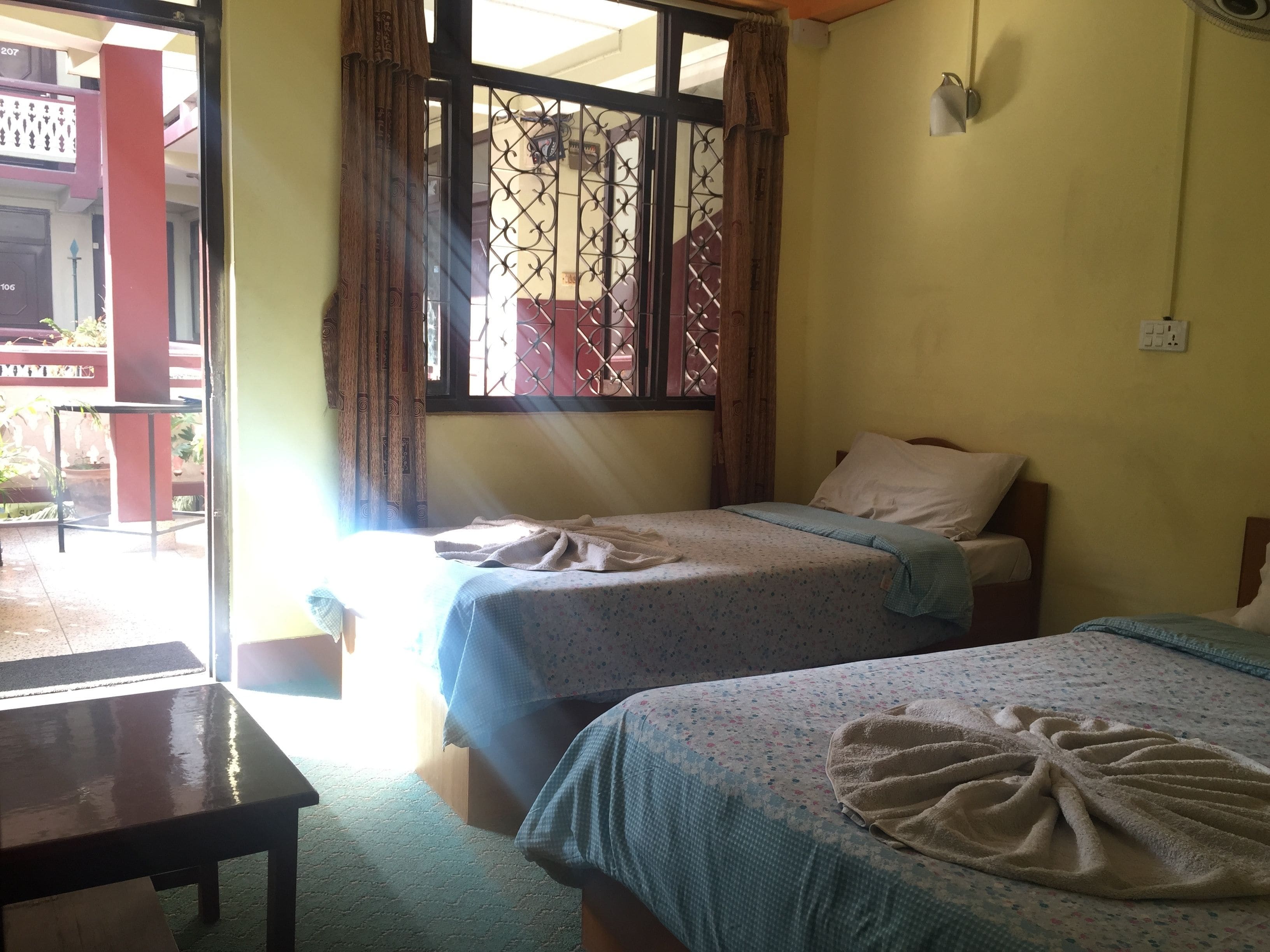 standard single room | 1 bedroom, in-room safe, desk, free wifi