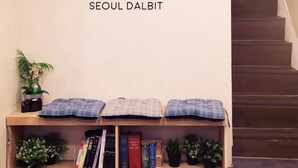 Staircase - Seoul Dalbit DDP Guesthouse (Seoul)