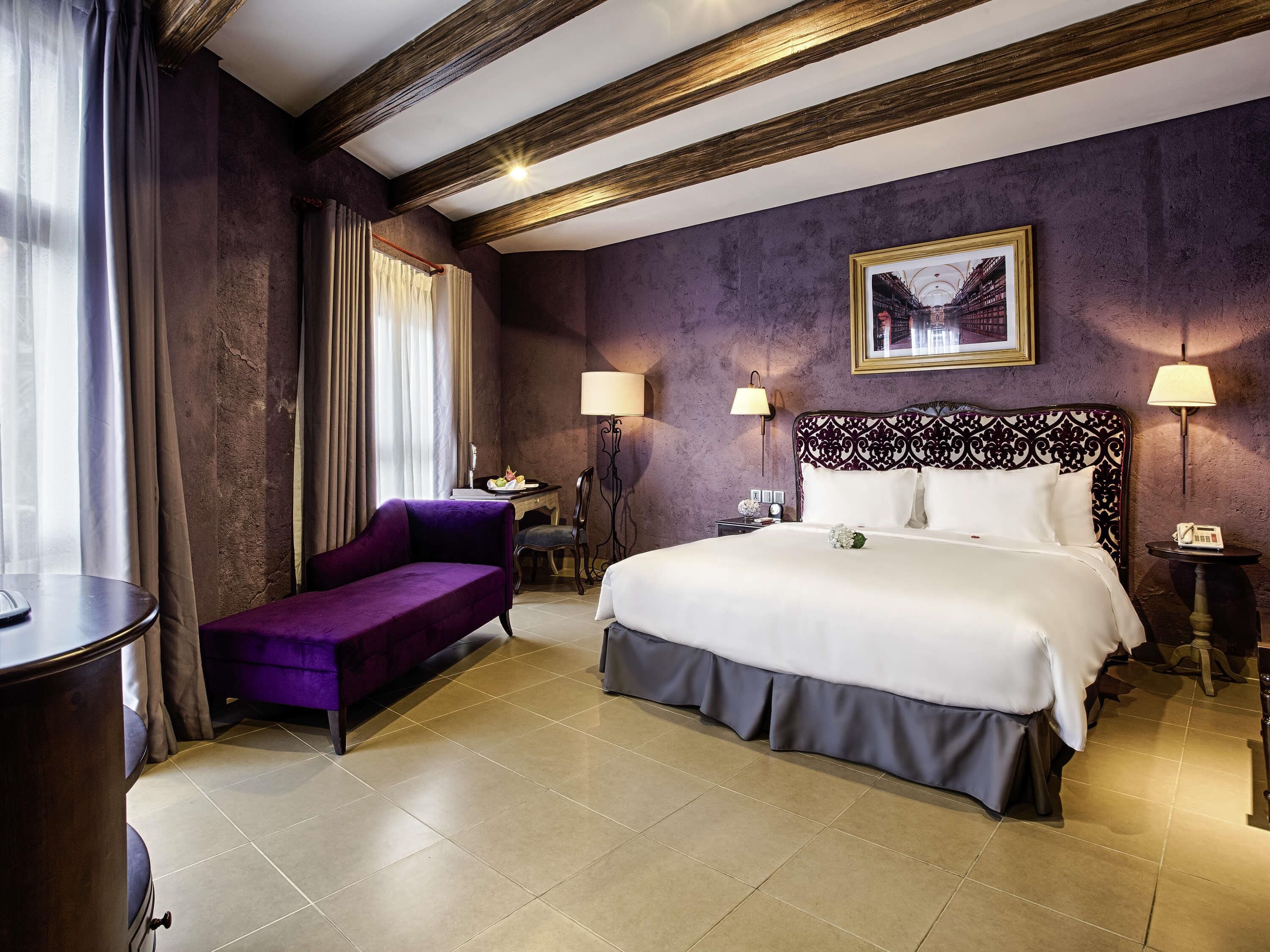 Family Suite, Multiple Beds | In-room safe, individually furnished, desk, laptop workspace