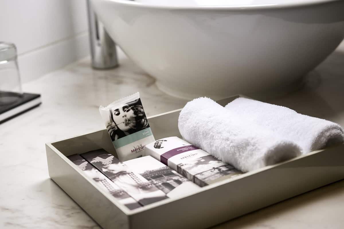 1 slaapkamer, een kluis op de kamer, individueel gemeubileerd