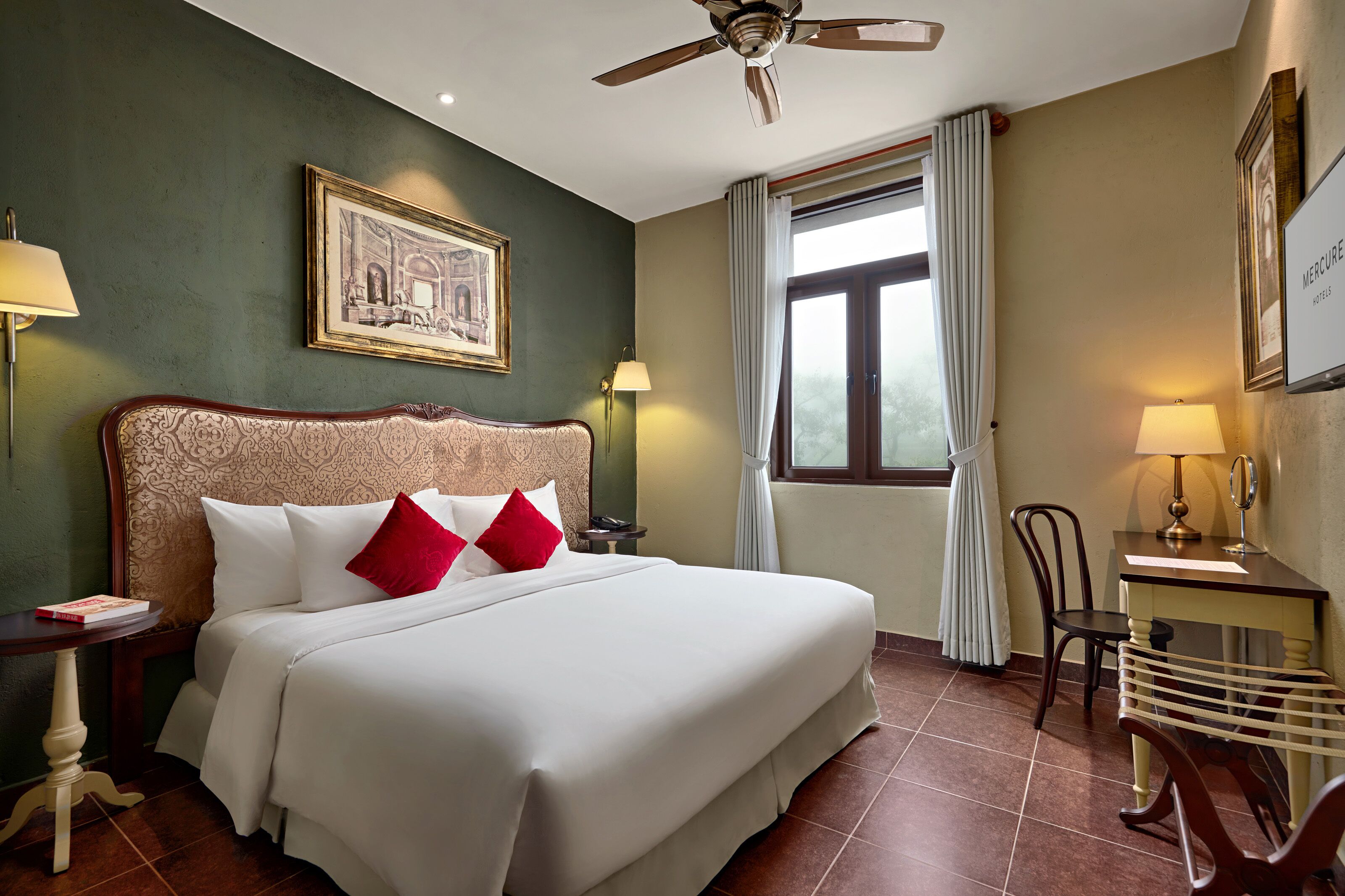 superior room, 1 king bed | 1 bedroom, in-room safe, individually furnished, desk