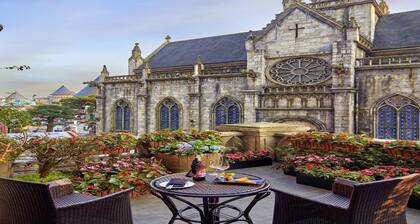 Mercure Danang French Village Bana Hills