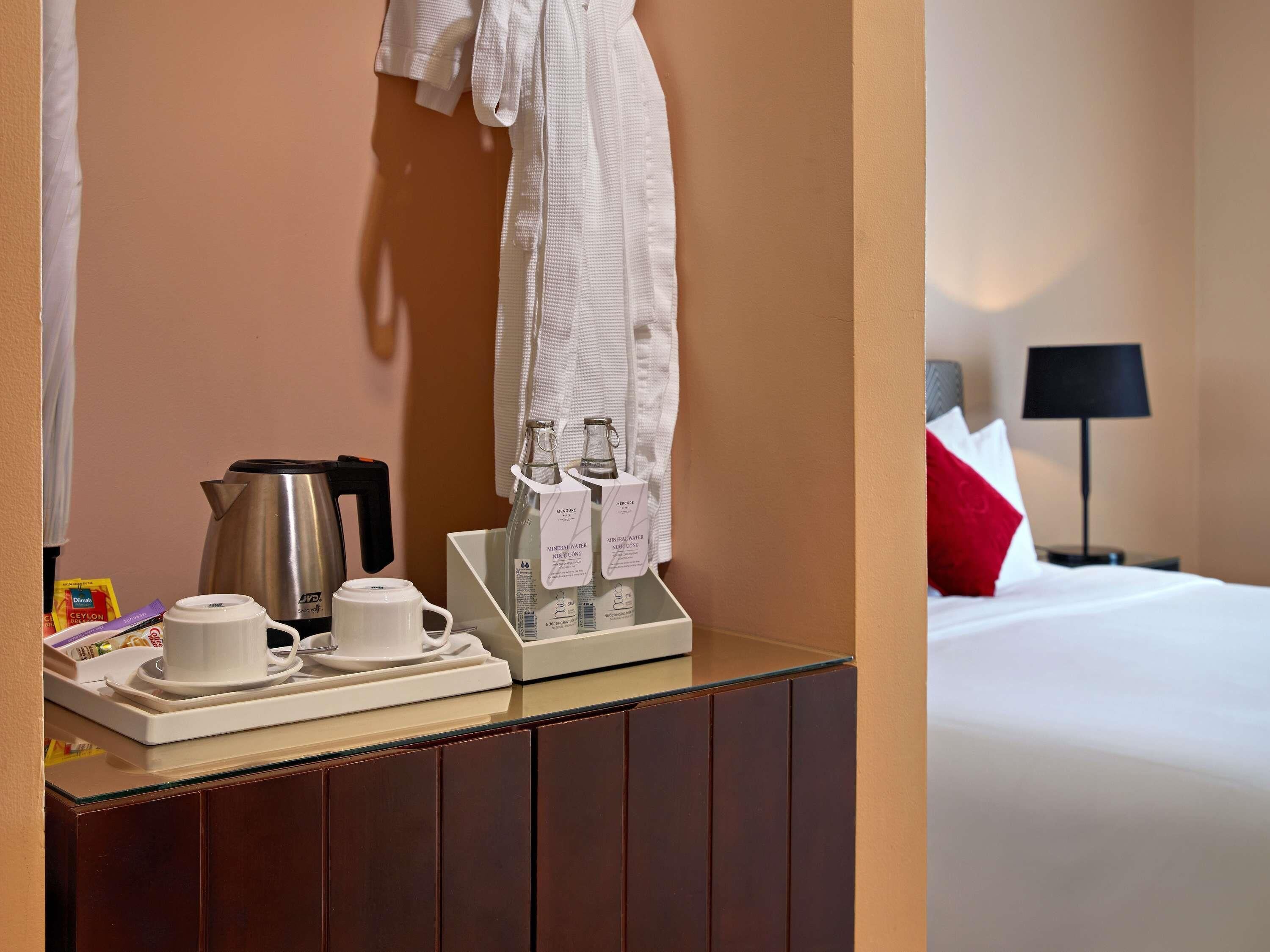 In-room safe, individually furnished, desk, laptop workspace