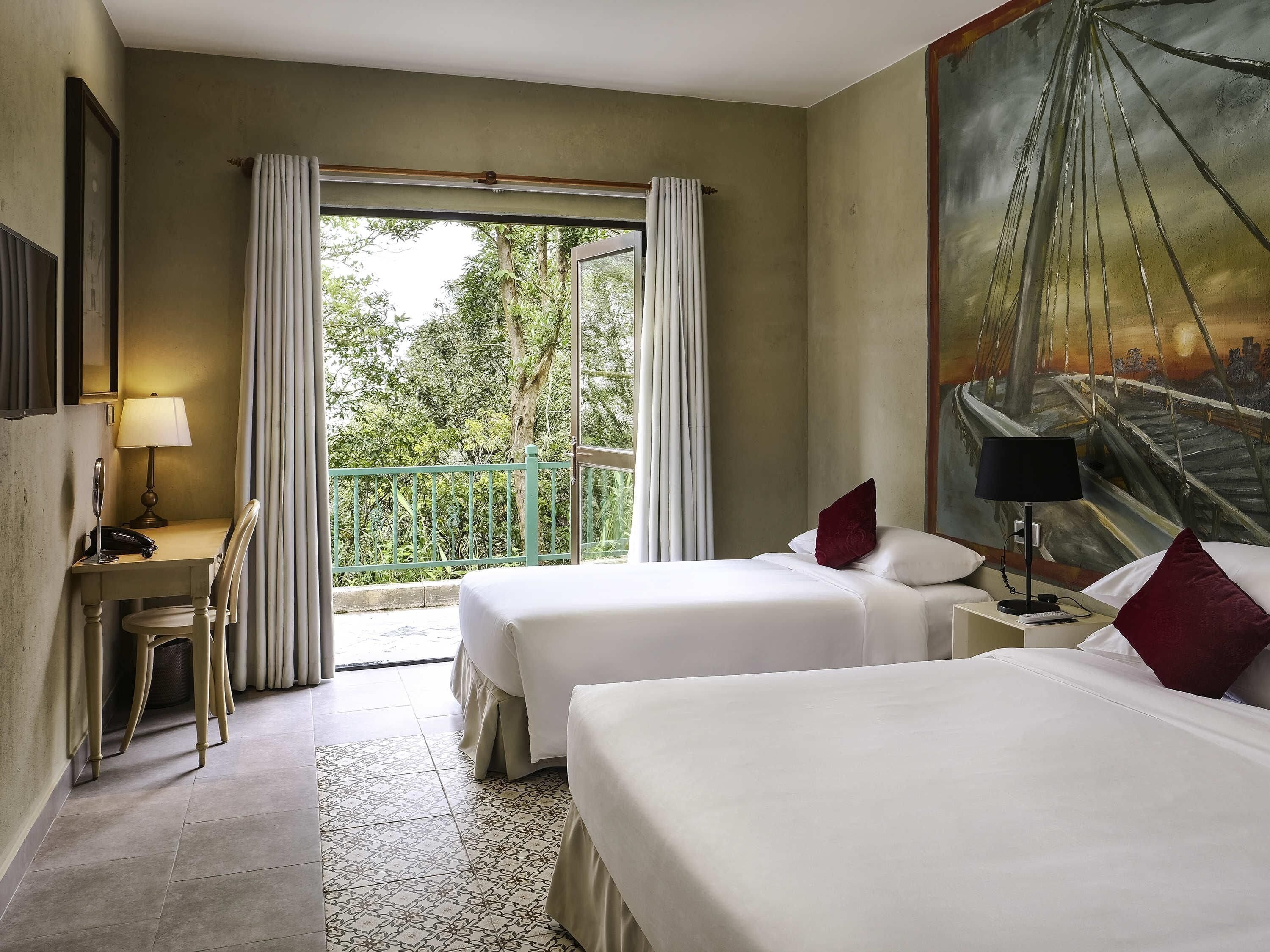 Family Deluxe, 1 King Bed and 1 Single Bed | In-room safe, individually furnished, desk, laptop workspace