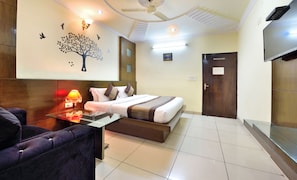 Room - Centra Inn (New Delhi)