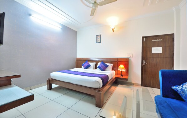 Room - Centra Inn (New Delhi)