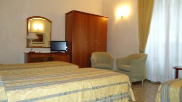 1 Schlafzimmer, Minibar, Zimmersafe, Schreibtisch