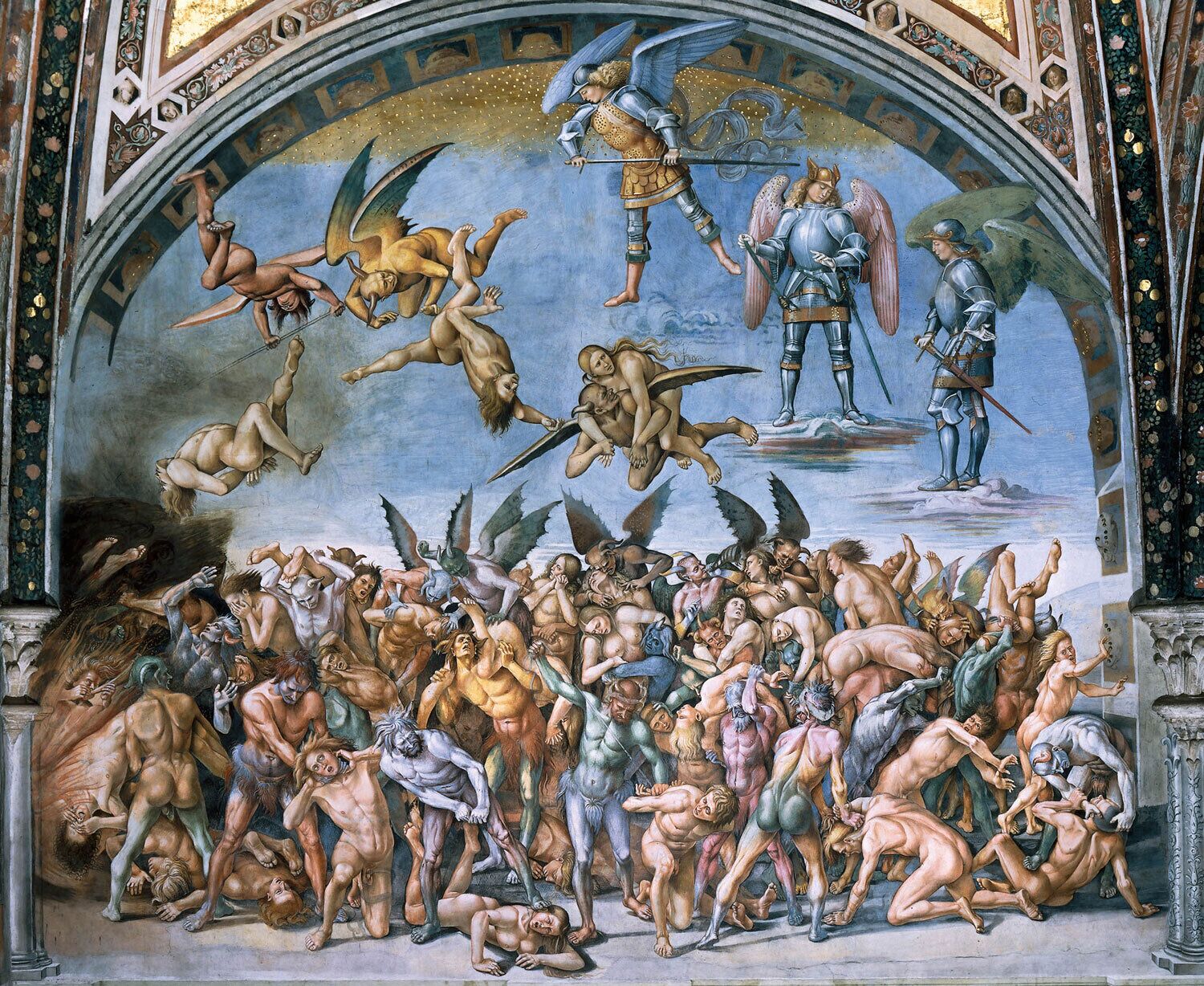 Un mural detallado con figuras con armadura y diversas poses, que sugiere un tema histórico o mitológico.