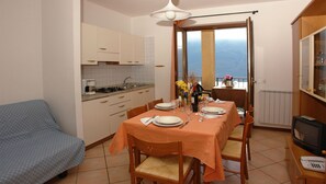 Apartment, Lake View | 1 bedroom, hypo-allergenic bedding, down comforters, in-room safe