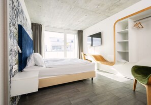 Hypo-allergenic bedding, desk, laptop workspace, free WiFi - Tailormade Hotel IDEA Spreitenbach (Spreitenbach)