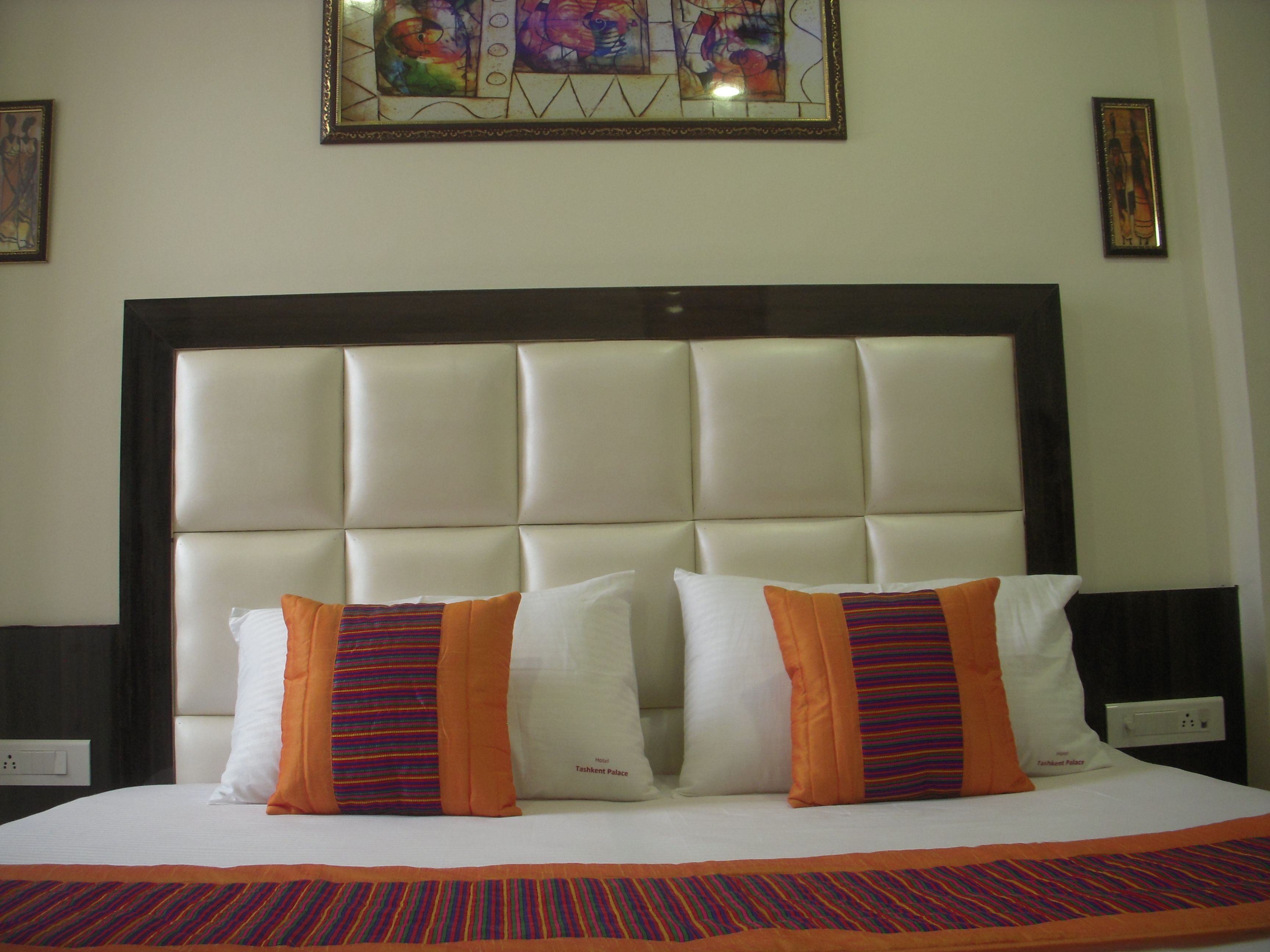 Foto - Hotel Tashkent Palace - Walk in from New Delhi Station & Metro Station