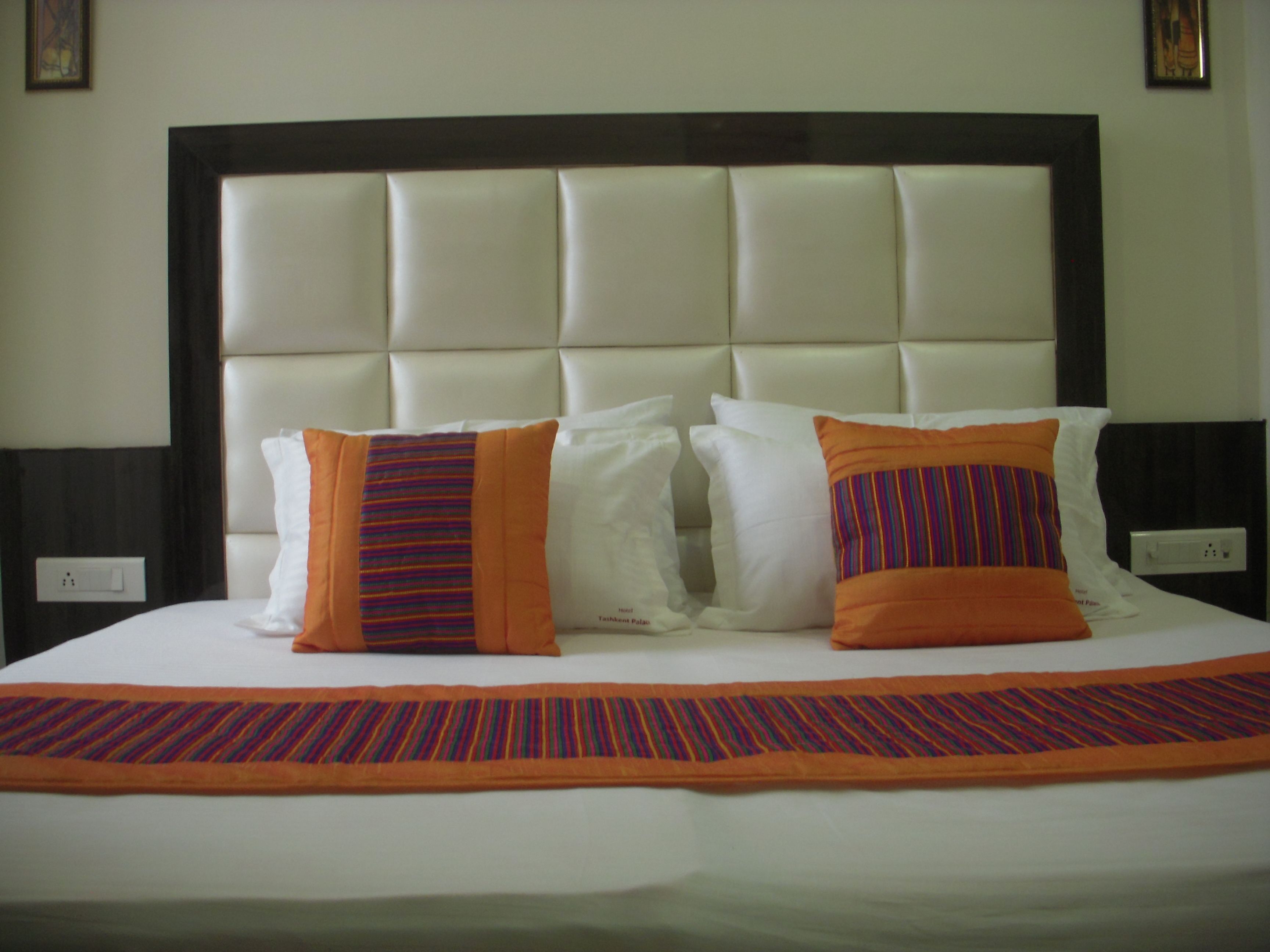 Foto - Hotel Tashkent Palace - Walk in from New Delhi Station & Metro Station