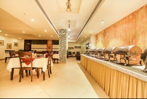 Restaurant - Silver Ark (Gurugram)
