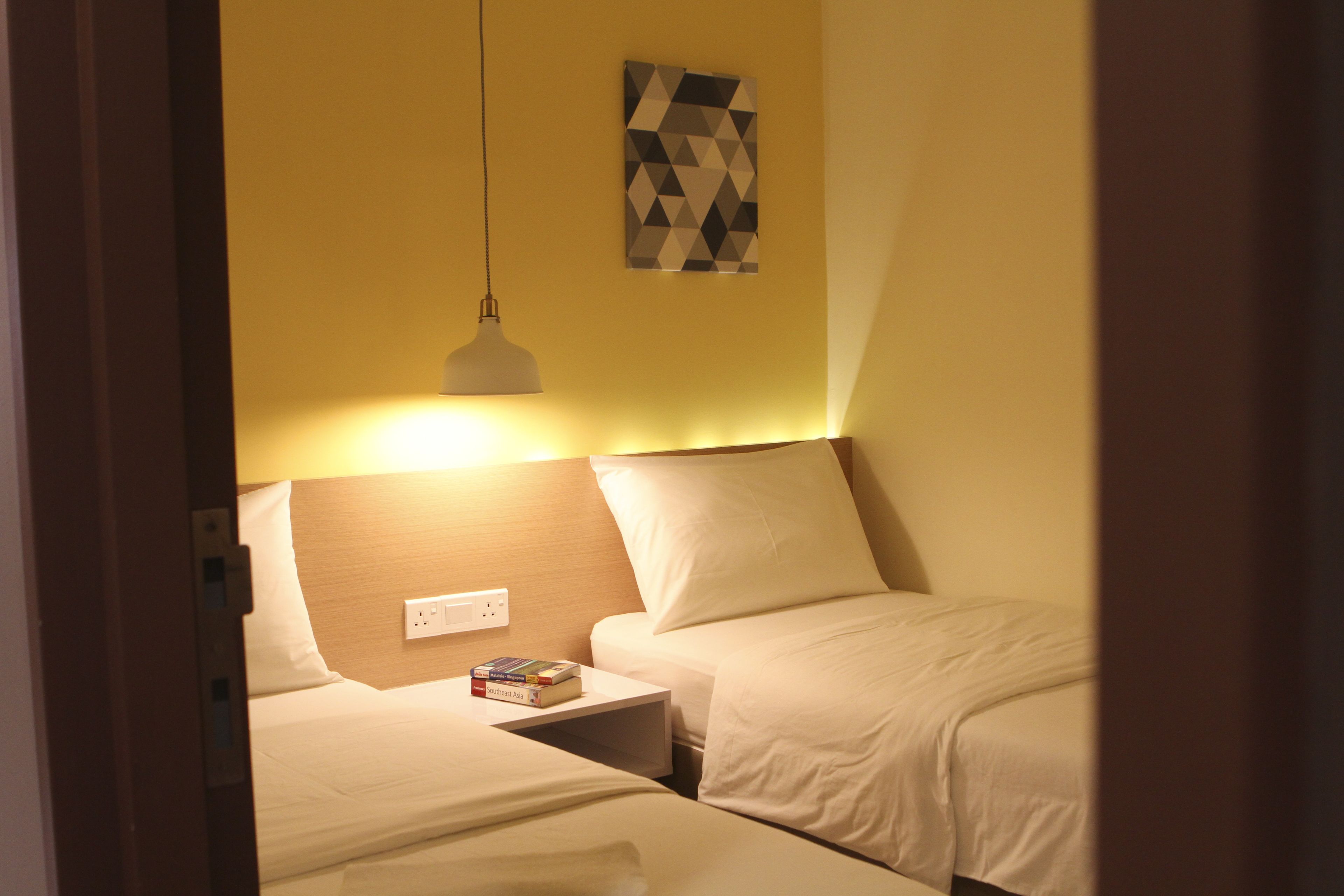 standard twin room, no windows | free wifi, bed sheets