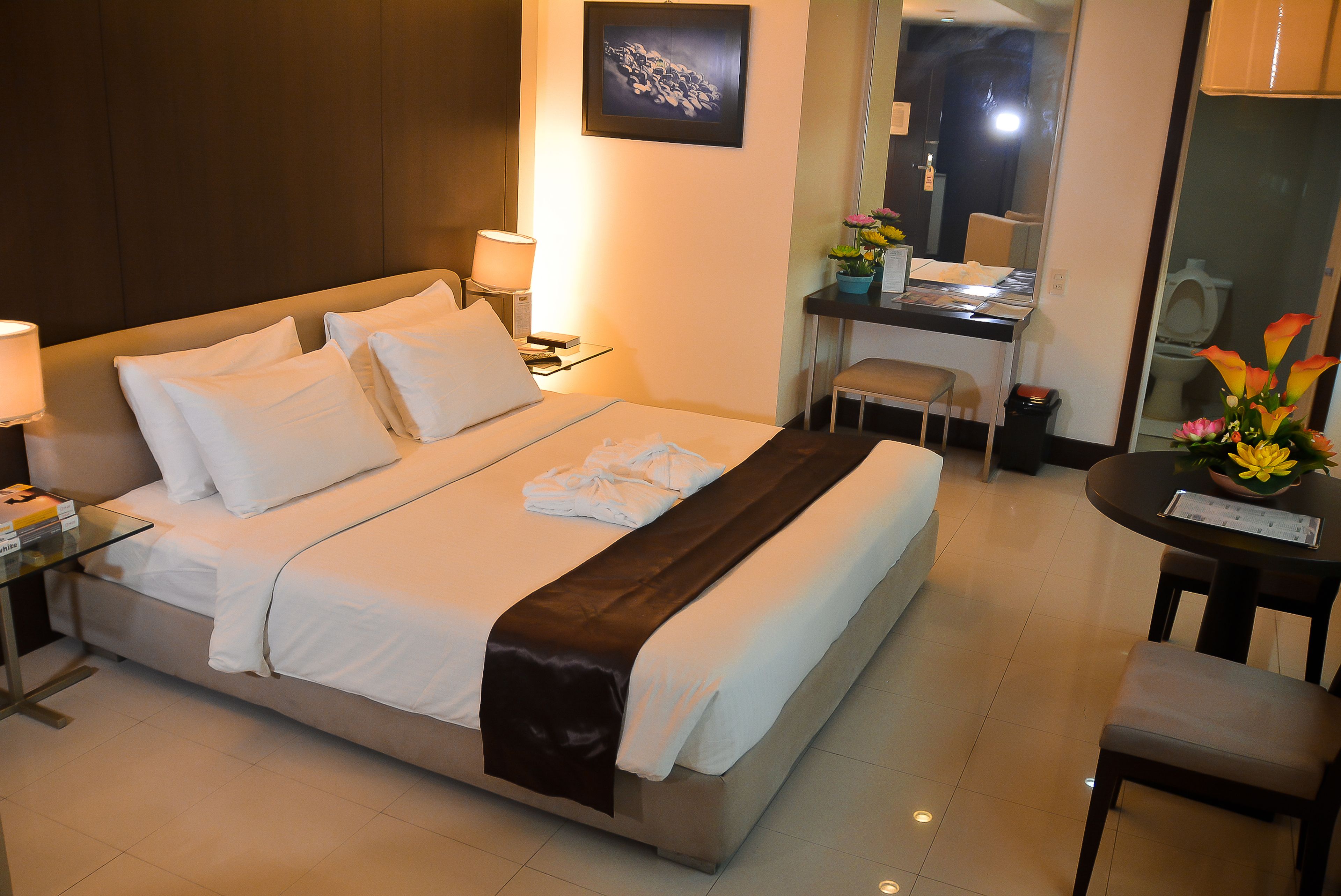 Photo - CityState Tower Hotel