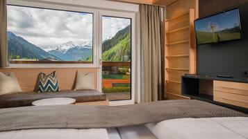 Literie de qualité supérieure, coffres-forts dans les chambres, bureau