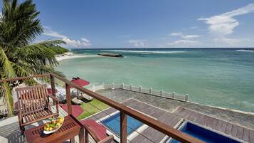 Ocean Panoramic | Minibar, in-room safe, desk, soundproofing