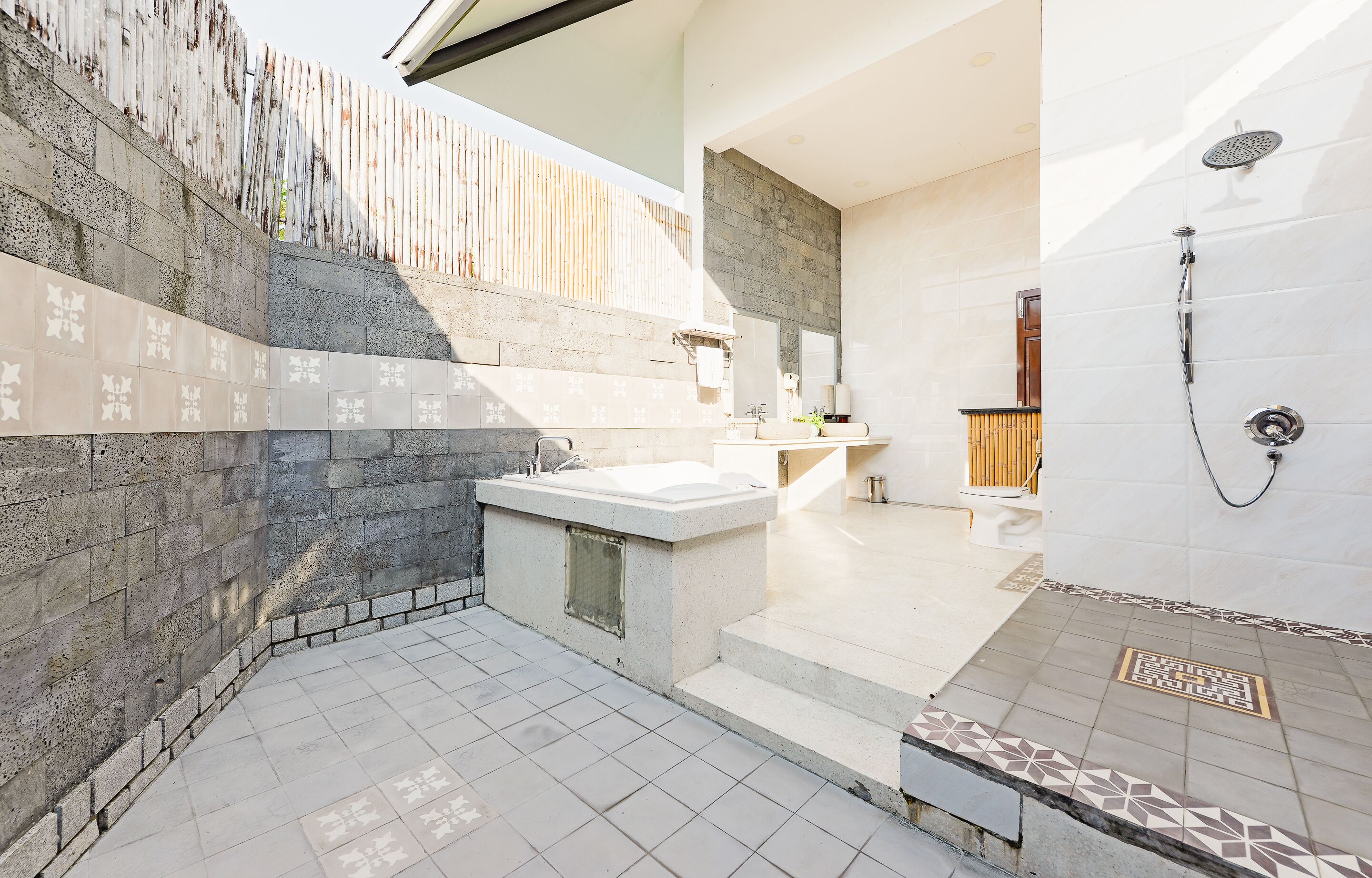 family suite | bathroom | free toiletries, hair dryer, bathrobes, slippers