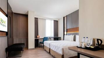 Premium bedding, in-room safe, desk, blackout curtains