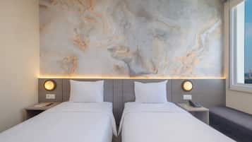 Literie de qualité supérieure, coffres-forts dans les chambres, bureau