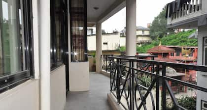 Metro Eco Hotel
