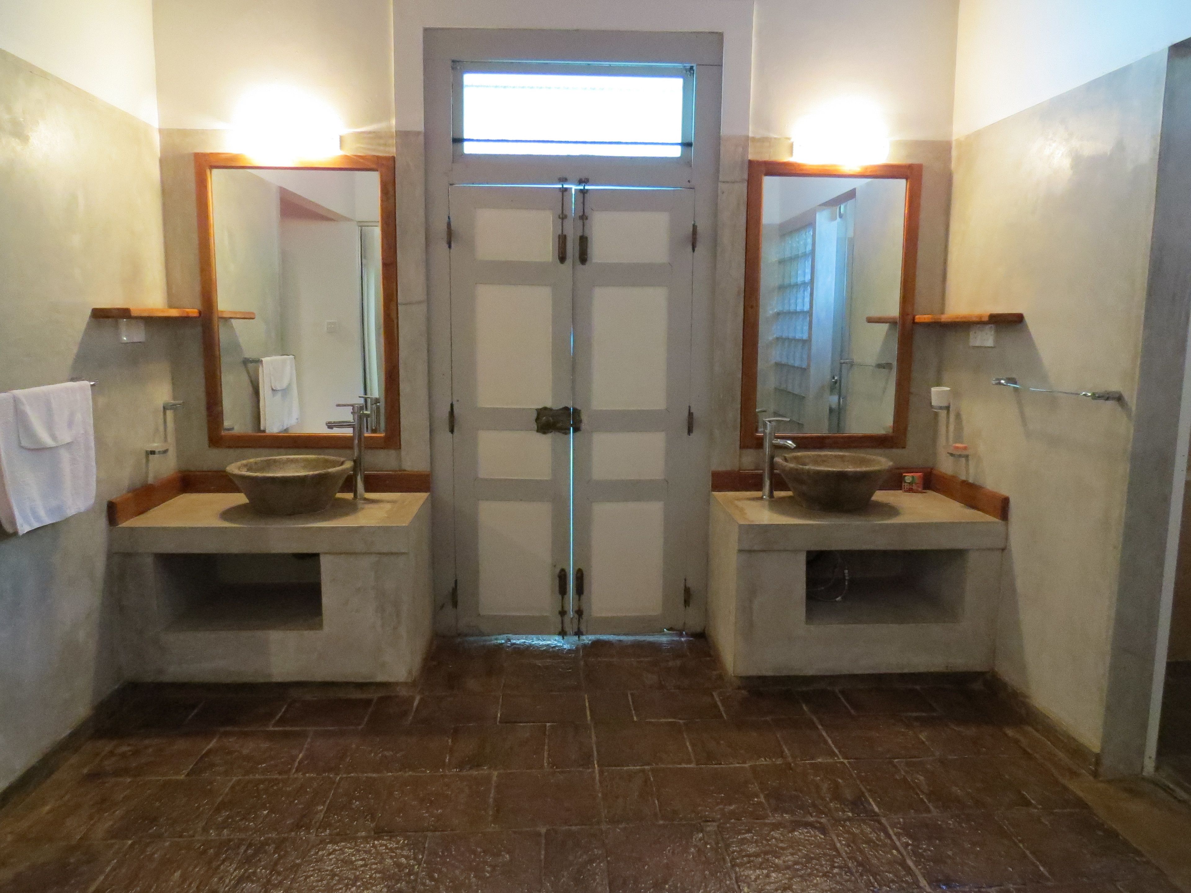 deluxe double room, 1 queen bed | premium bedding, memory-foam beds, minibar, in-room safe