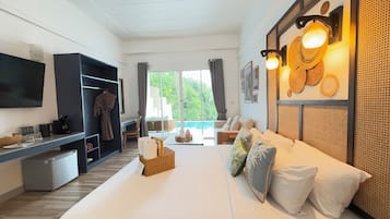 In-room safe, desk, iron/ironing board, free WiFi