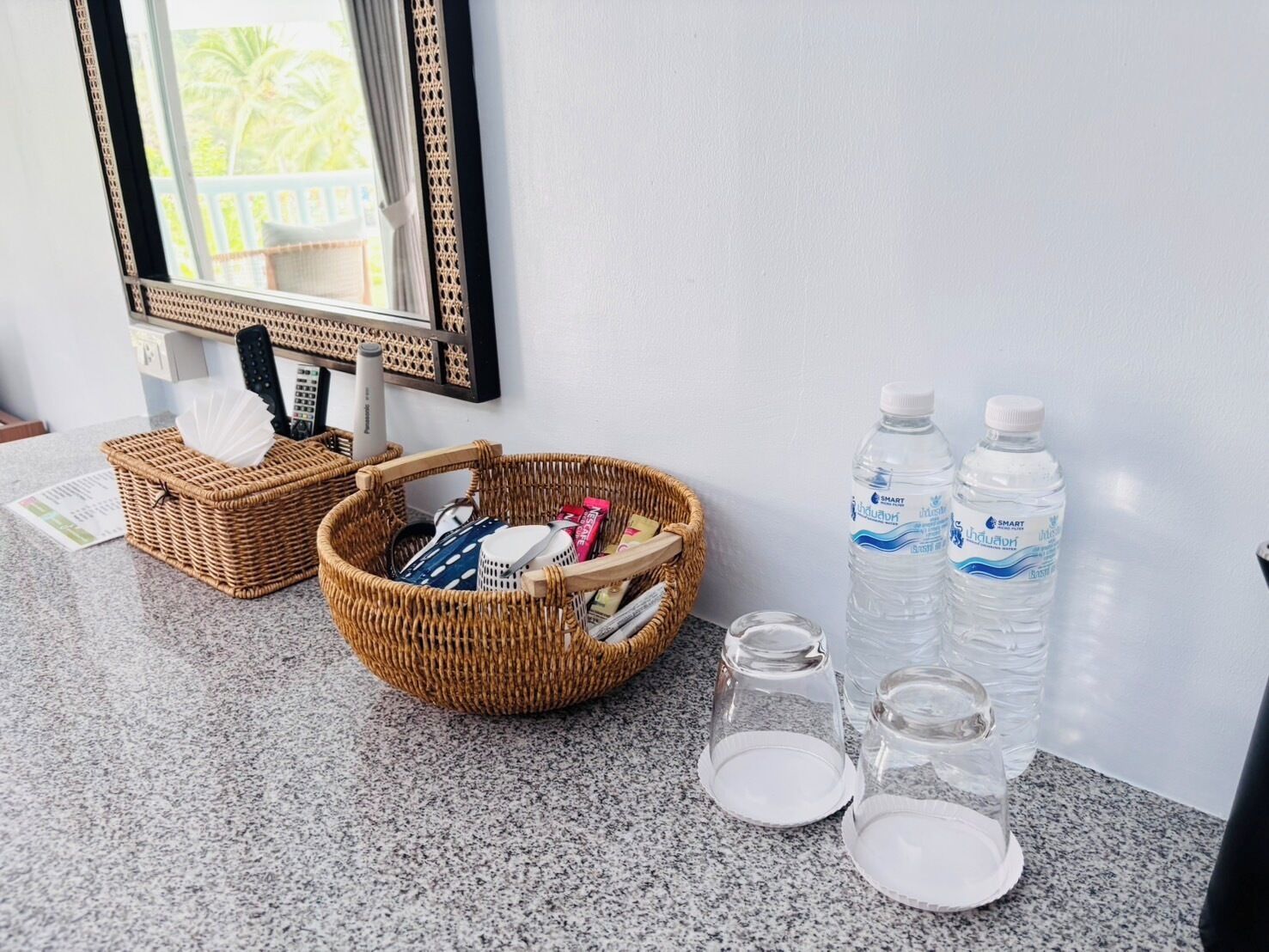 deluxe double room | coffee and/or coffee maker