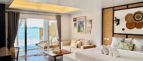 Studio, Private Pool, Partial Ocean View | In-room safe, desk, iron/ironing board, free WiFi