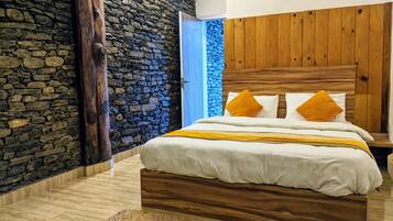 Superior Double Room | 1 bedroom, soundproofing, WiFi, bed sheets