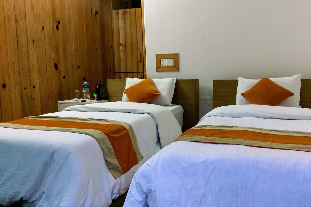 Superior Twin kamer, 2 eenpersoonsbedden | 1 slaapkamer, geluiddichte muren, wifi, beddengoed