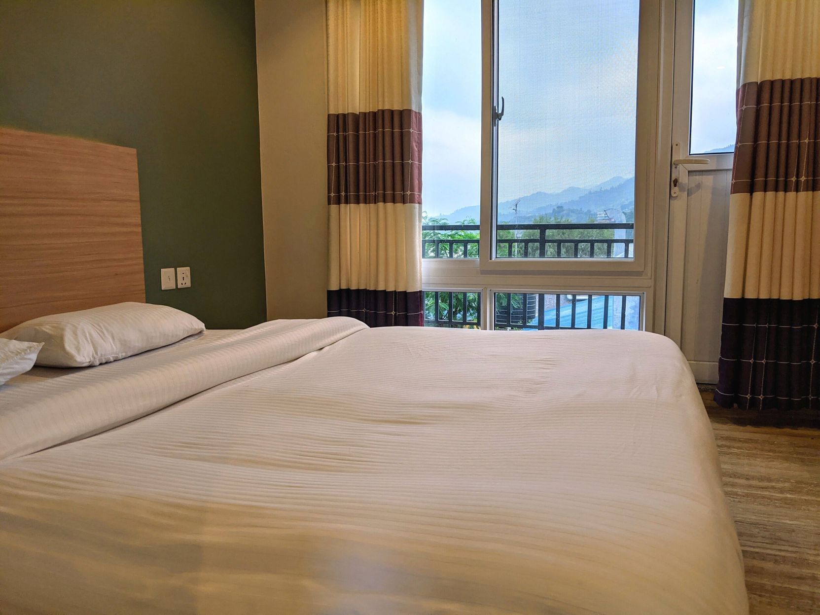 1 bedroom, soundproofing, WiFi, bed sheets