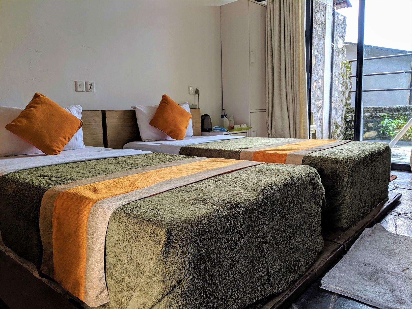 1 bedroom, soundproofing, WiFi, bed sheets