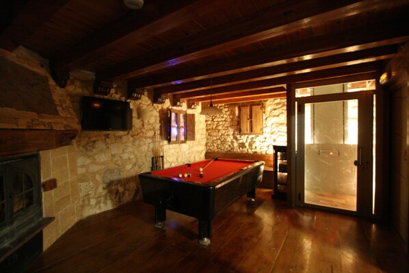 Billards