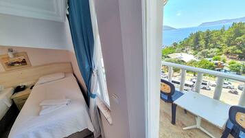 Loft, vue mer | Minibar, Wi-Fi gratuit, draps fournis