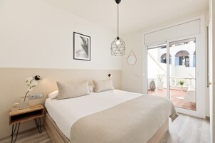 Superior Apartment, 2 Bedrooms, Terrace | In-room safe, desk, iron/ironing board, free cribs/infant beds