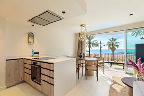 Luxury Apartment, 4 Bedrooms, Sea View, Beachfront (Paseo de la Ribera 44) | In-room safe, desk, iron/ironing board, free cots/infant beds