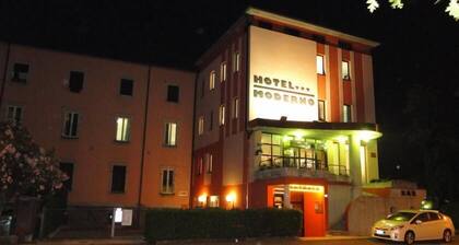 Hotel Moderno